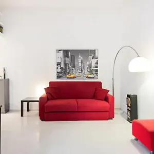 https://giulio-cesare-cozy-apartment.it-romehotels.com
